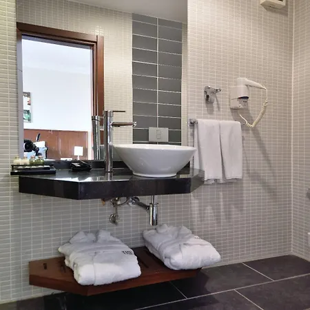 Tiara Thermal & 4* Bursa