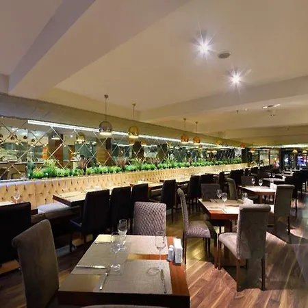 Tiara Thermal & 4* בורסה