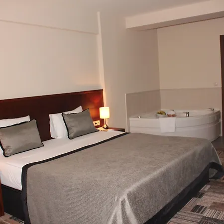Tiara Thermal & Hotell Bursa