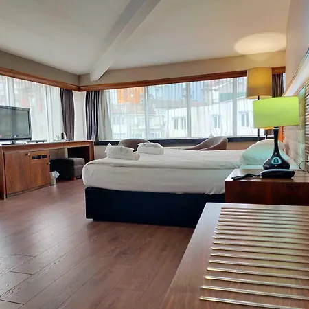 Tiara Thermal & Hotell