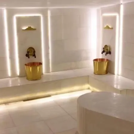Tiara Thermal & Hotell 4*