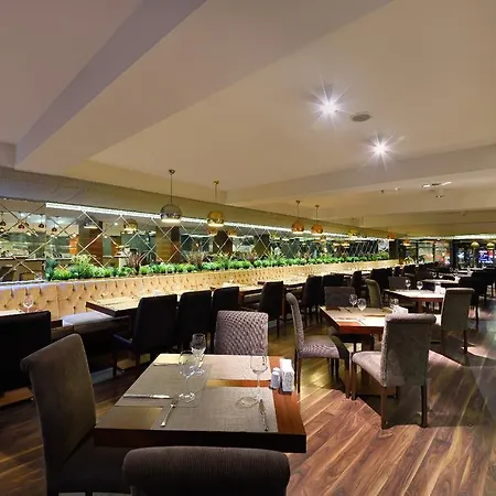 Tiara Thermal & Hotel 4*