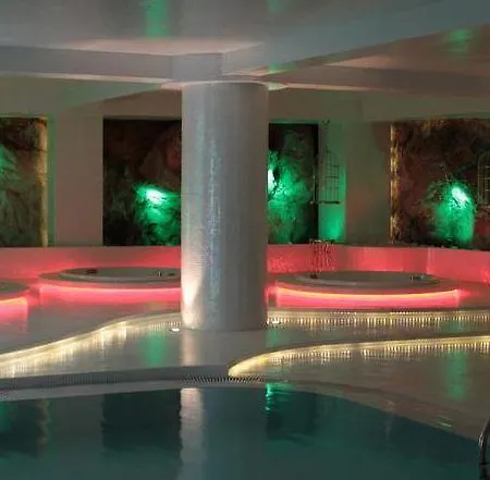 Tiara Thermal & Hotel 4*