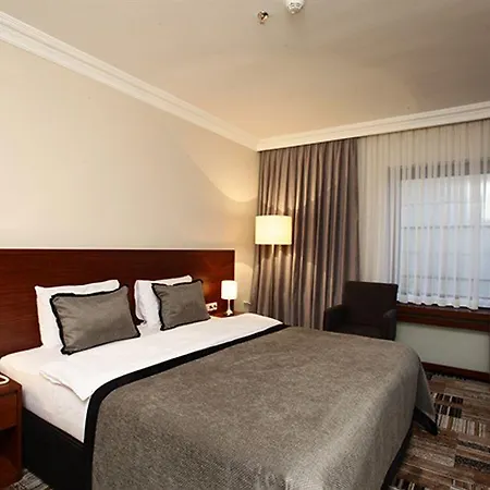 Tiara Thermal & Hotel