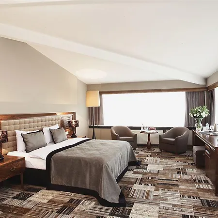 Hotell Tiara Thermal &
