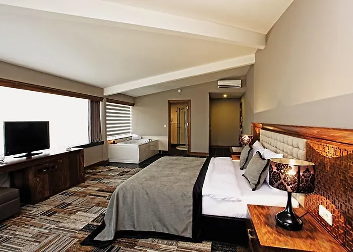 Tiara Thermal & Hotel