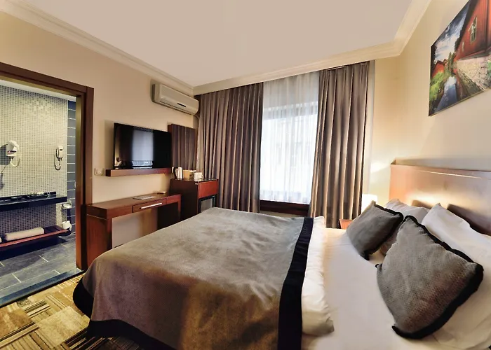 Tiara Thermal & Hotel