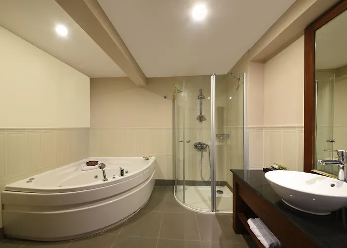 Tiara Thermal & Hotel